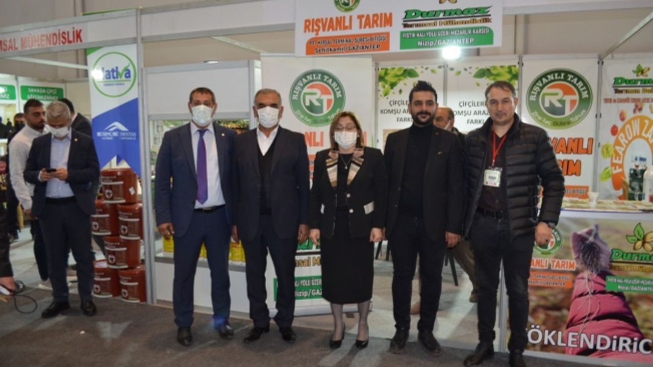 ŞAHİN, RIŞVANLI TARIM VE DURMAZ TARIM `I GAPTARIM FUARINDA ZİYARET ETTİ