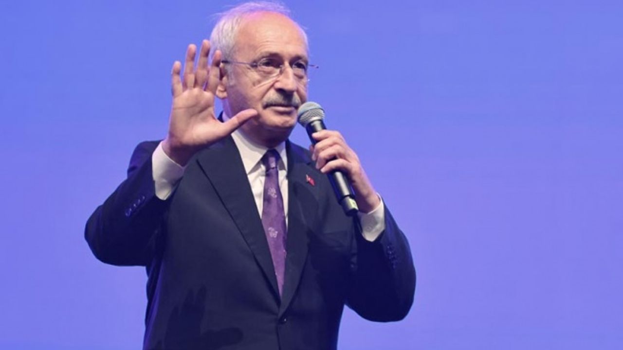 Kılıçdaroğlu İstanbul'a hizmette 3 yıl programında konuştu