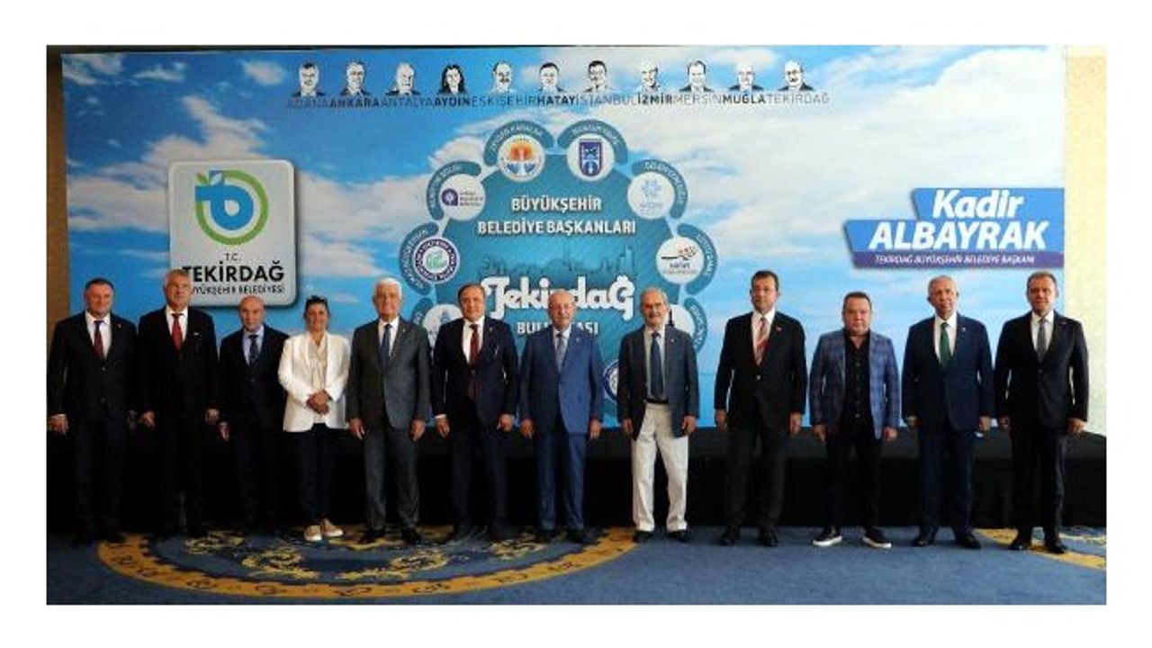 CHP'li büyükşehir belediye başkanları, Tekirdağ'da toplandı