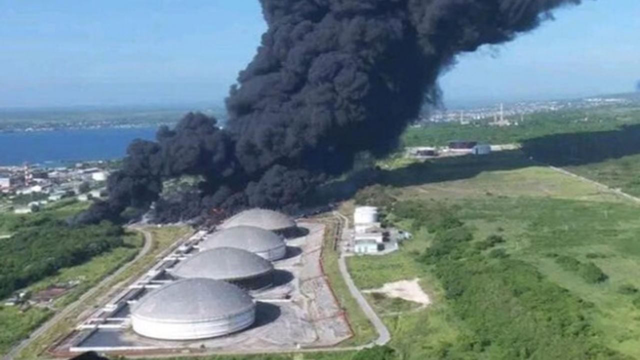 Küba’da petrol tesisinde yangın