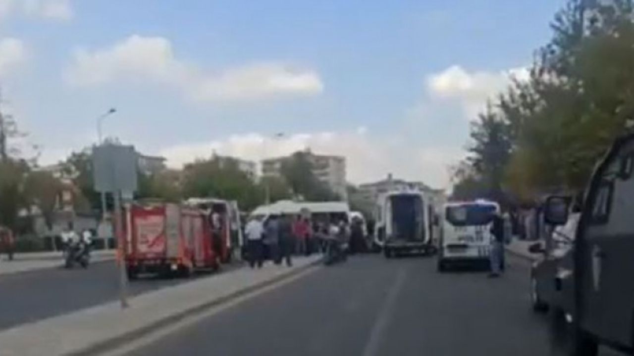 Yunus ekibi minibüsle çarpıştı: 2 polis yaralı