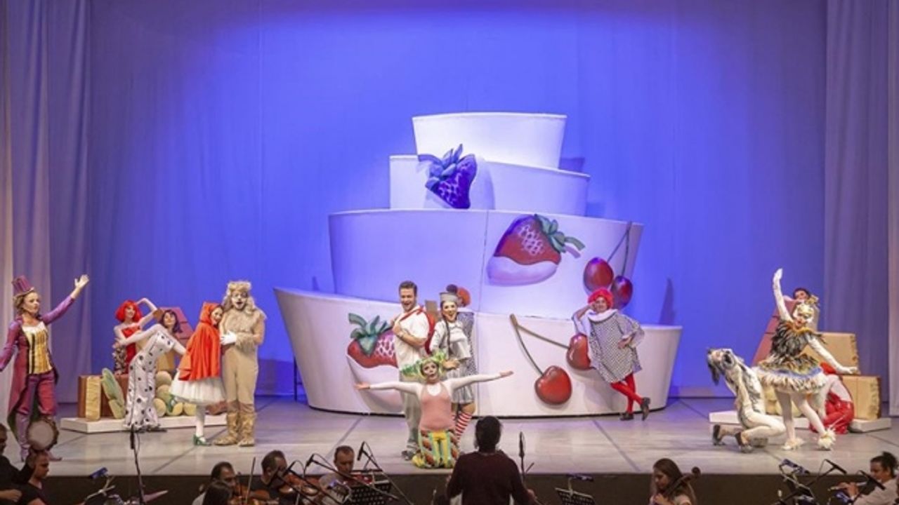 Antalya Devlet Opera ve Balesi "Şekeronya" oyununu sahneleyecek