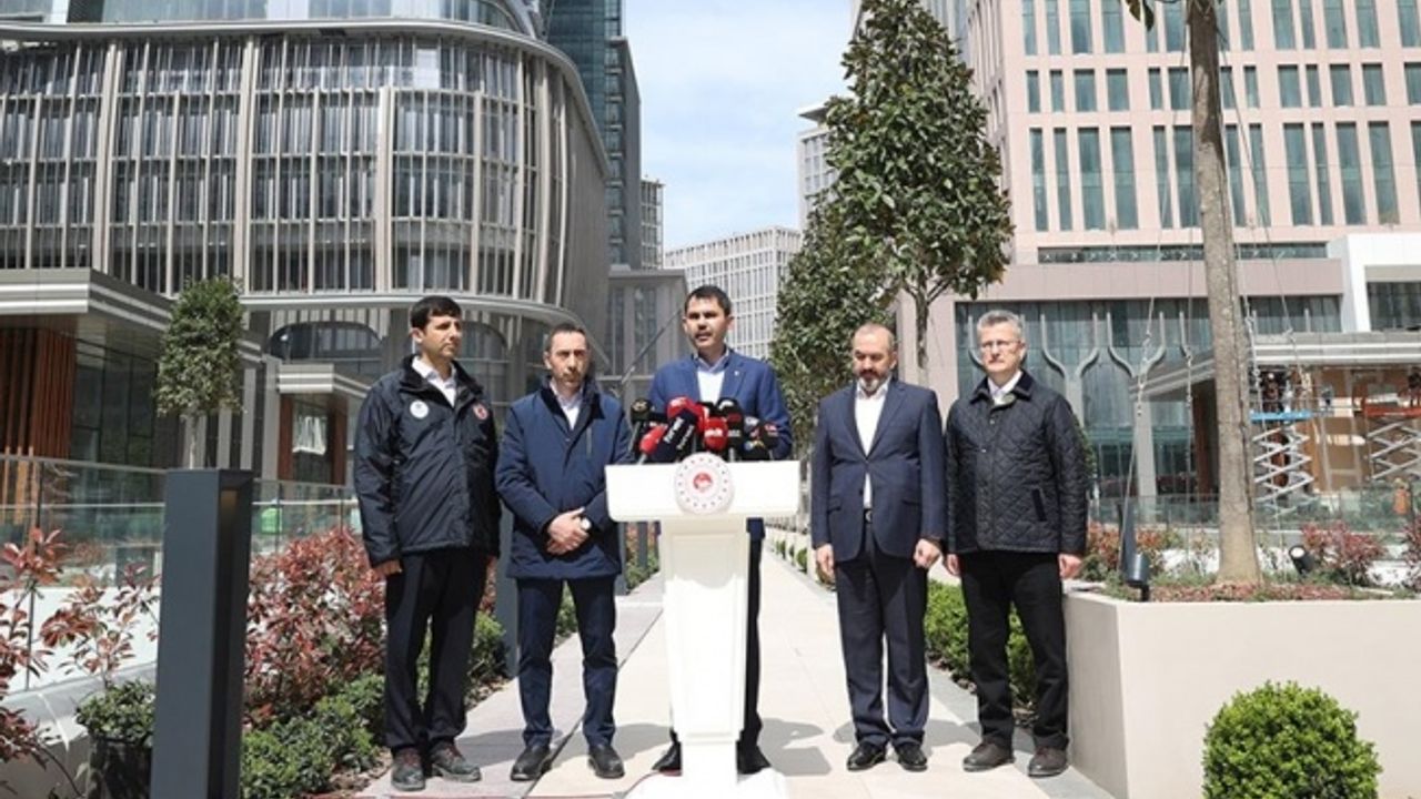 Bakan Kurum, İstanbul Finans Merkezi'nde incelemelerde bulundu