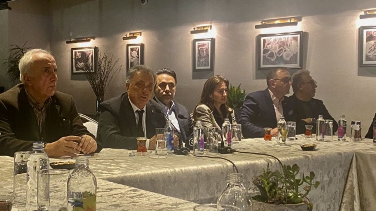 Beşiktaş Kulübü Başkanı Çebi, basın mensuplarına verdiği iftarda açıklamalarda bulundu