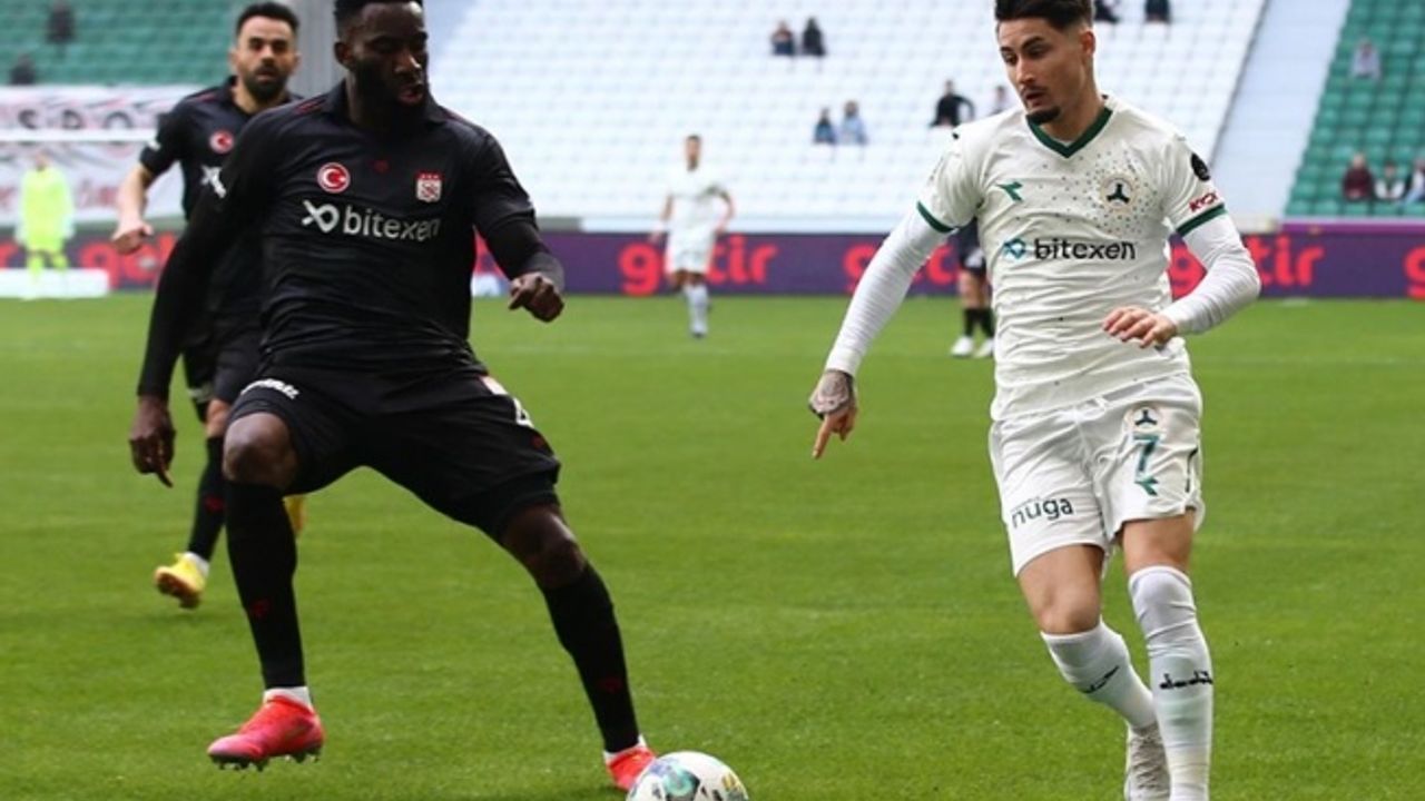 Bitexen Giresunspor, sahasında Demir Grup Sivasspor'u 1-0 mağlup etti