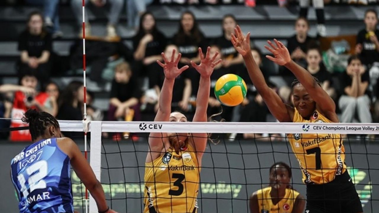 CEV Şampiyonlar Ligi yarı final rövanşında yarın Fenerbahçe Opet ile VakıfBank karşılaşacak