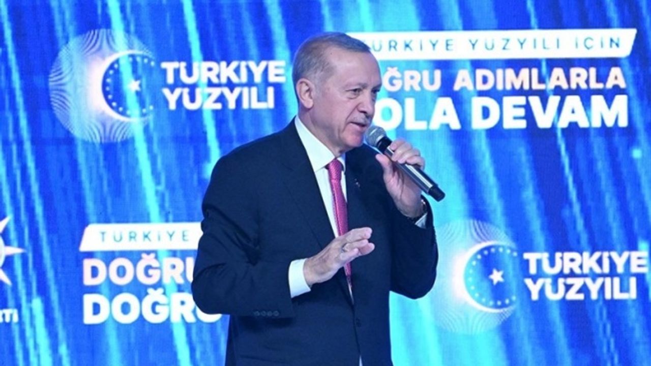 Cumhurbaşkanı Erdoğan: Önceliğimiz depremlerin yıktığı şehirlerimizi ayağa kaldırmak