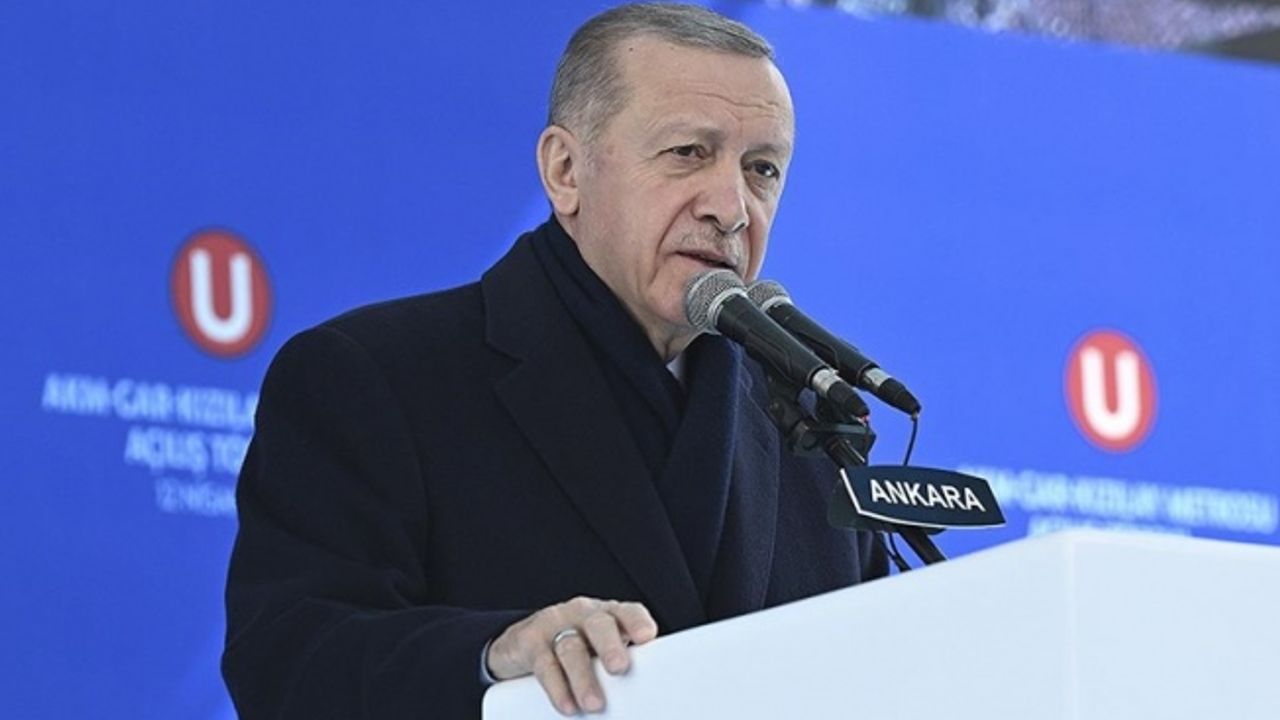 Cumhurbaşkanı Erdoğan: Şimdi Türkiye Yüzyılı ile güçlü Türkiye'nin inşası için kolları sıvama vaktidir