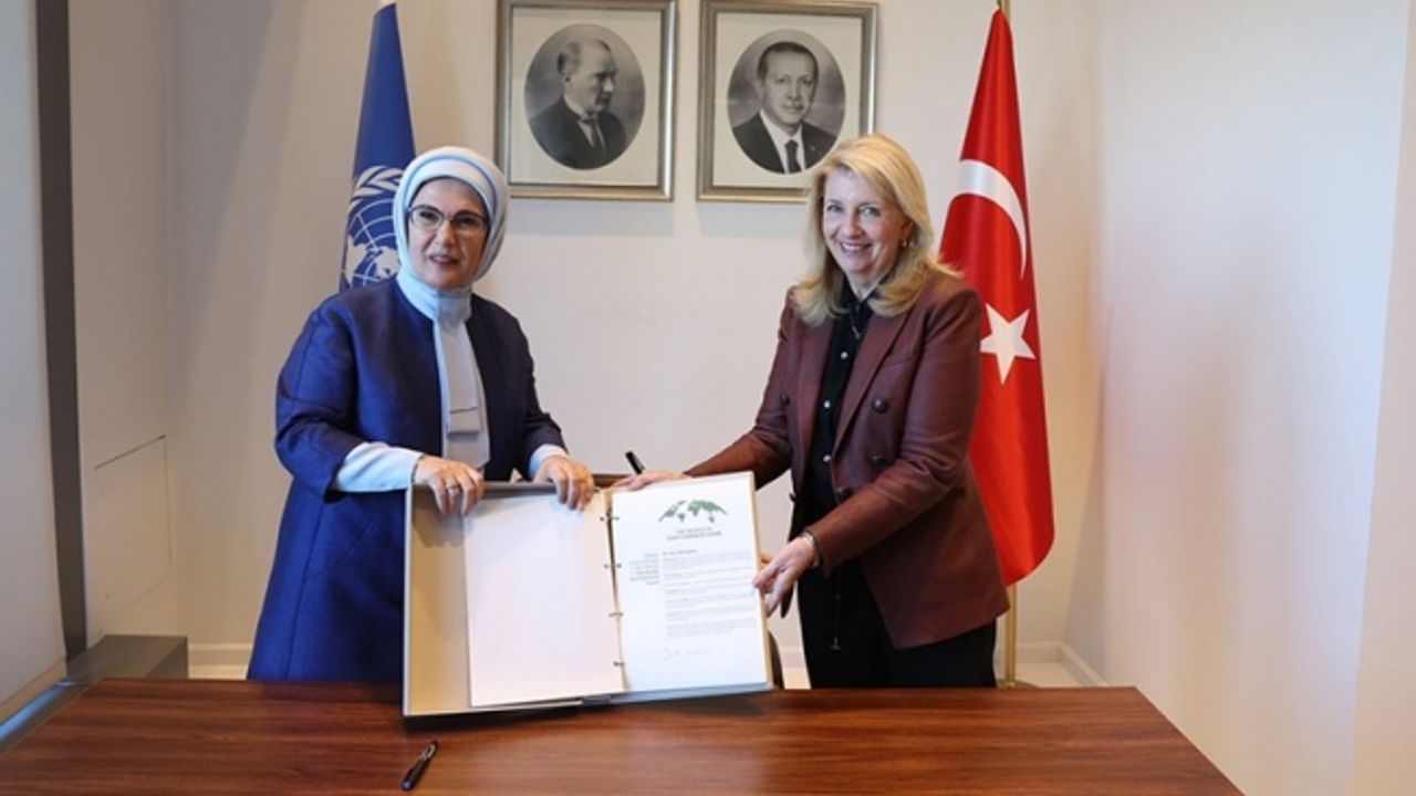 Emine Erdoğan, UNICEF İcra Direktörü Russell ile görüştü