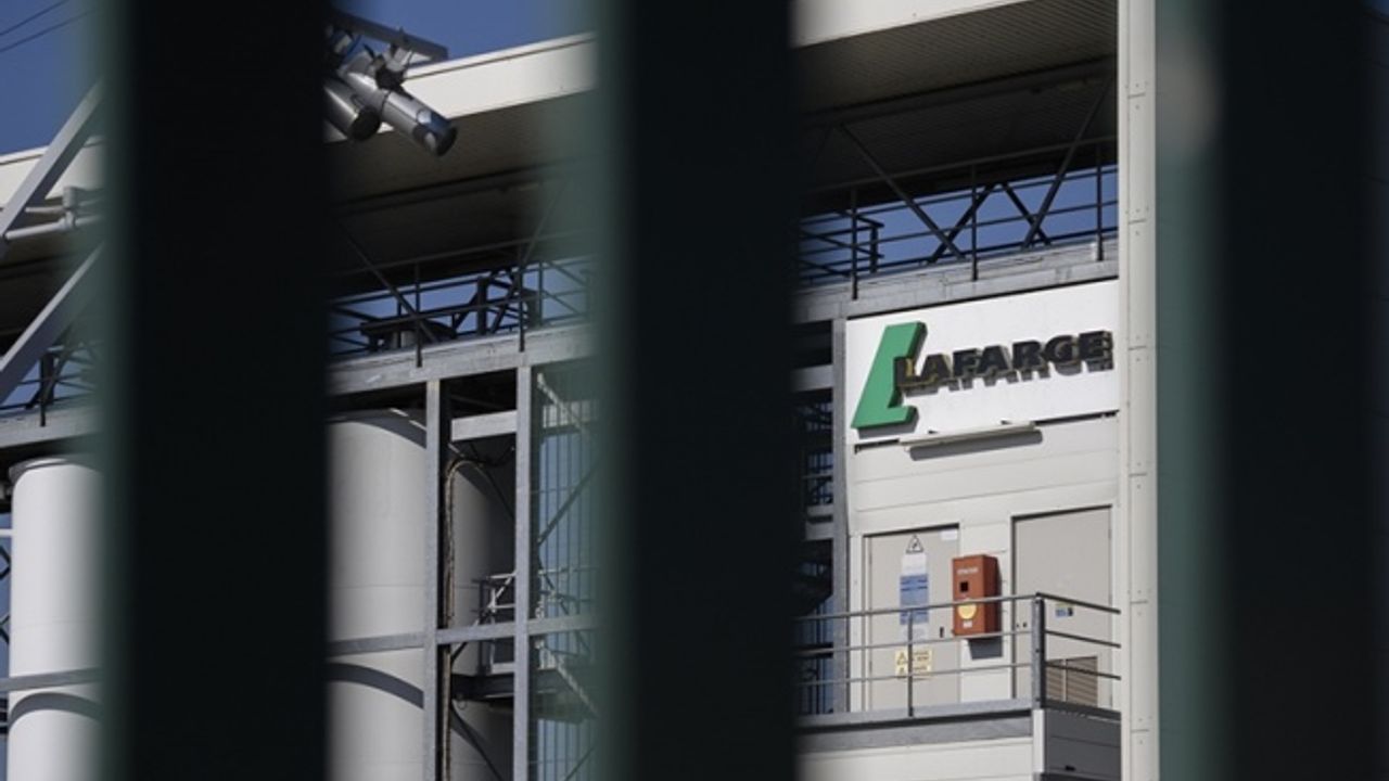 Fransız istihbaratının DEAŞ'a finansman sağladığı dönemde Lafarge'a sızmış olduğu iddiası