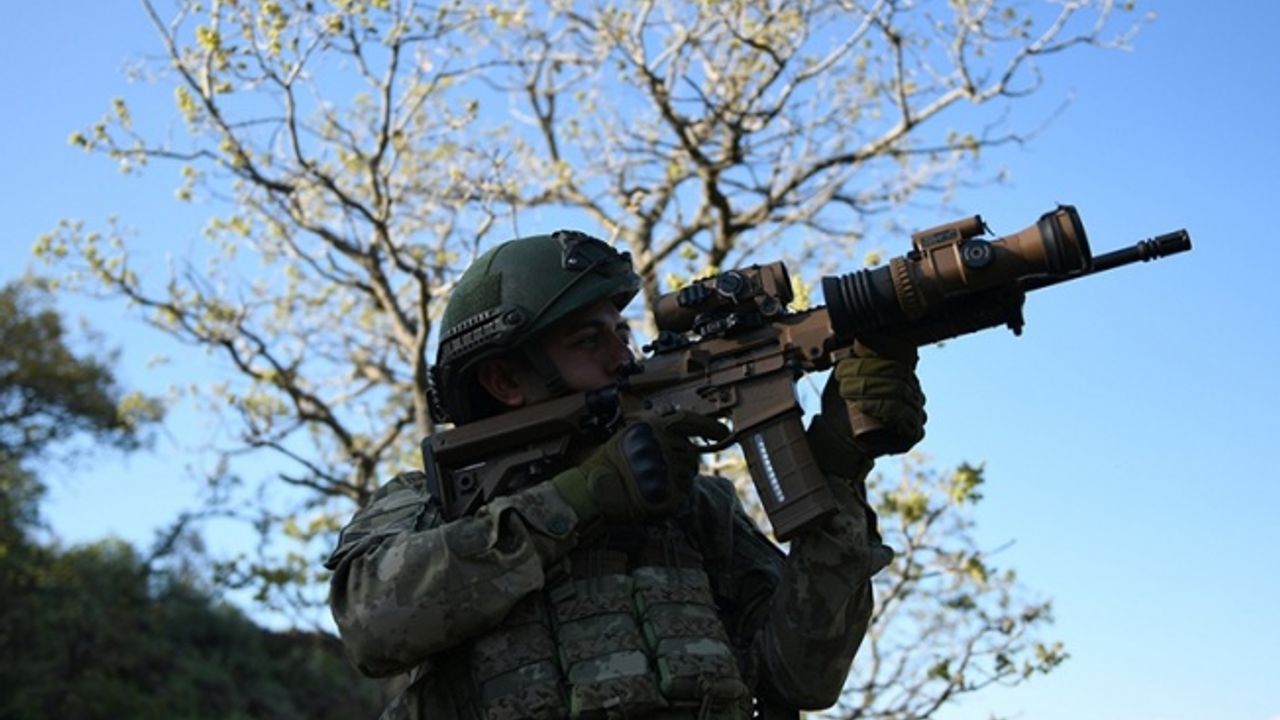 Irak'ın kuzeyindeki barınma kamplarından kaçan 4 PKK'lı terörist teslim oldu
