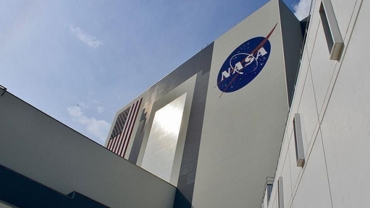 NASA, 20 milyon güneş ağırlığında “görünmez canavar” dediği yeni bir kara delik buldu