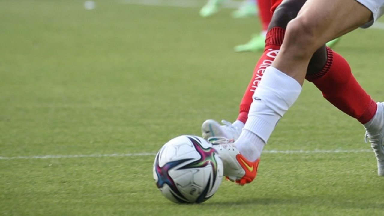 Spor Toto Süper Lig'de yarın Antalya derbisi heyecanı yaşanacak
