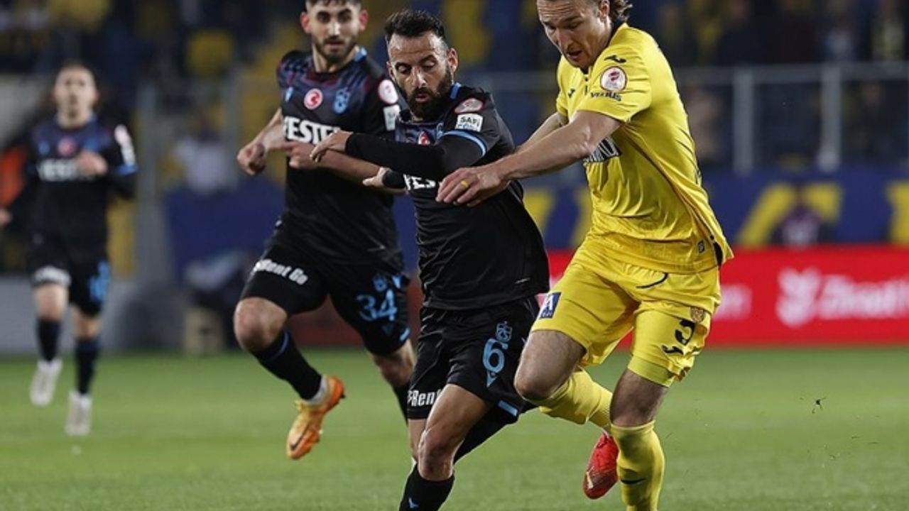 Trabzonspor deplasmandaki kötü sonuçlarla hedeflerinden uzaklaştı