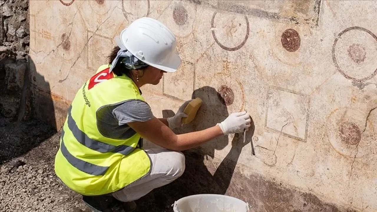Pompei'deki kazılarda Vezüv'deki büyük patlamada ölen kişilere ait kalıntılar bulundu