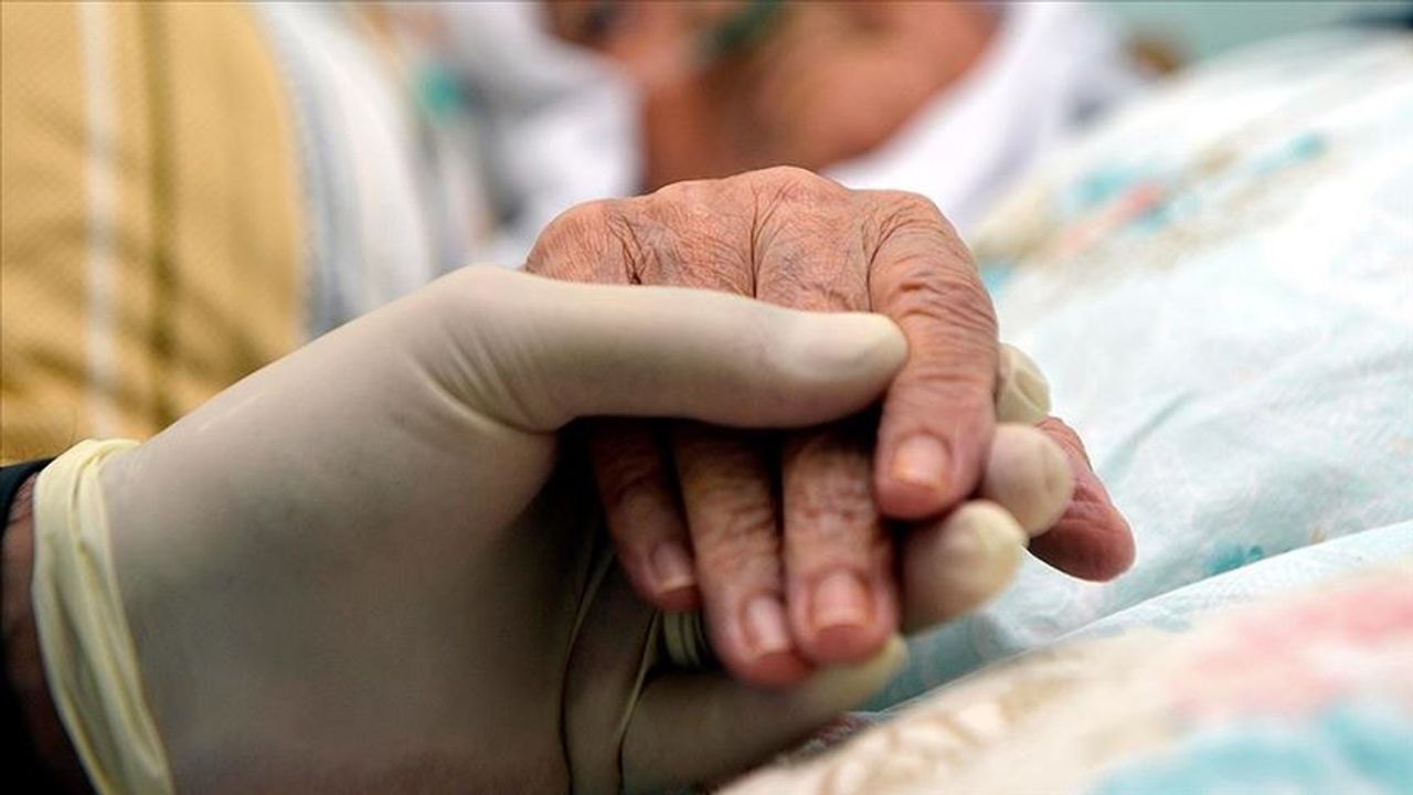 80 yaş üstü bireyler doğrudan "evde sağlık" hizmetinden yararlanabilecek