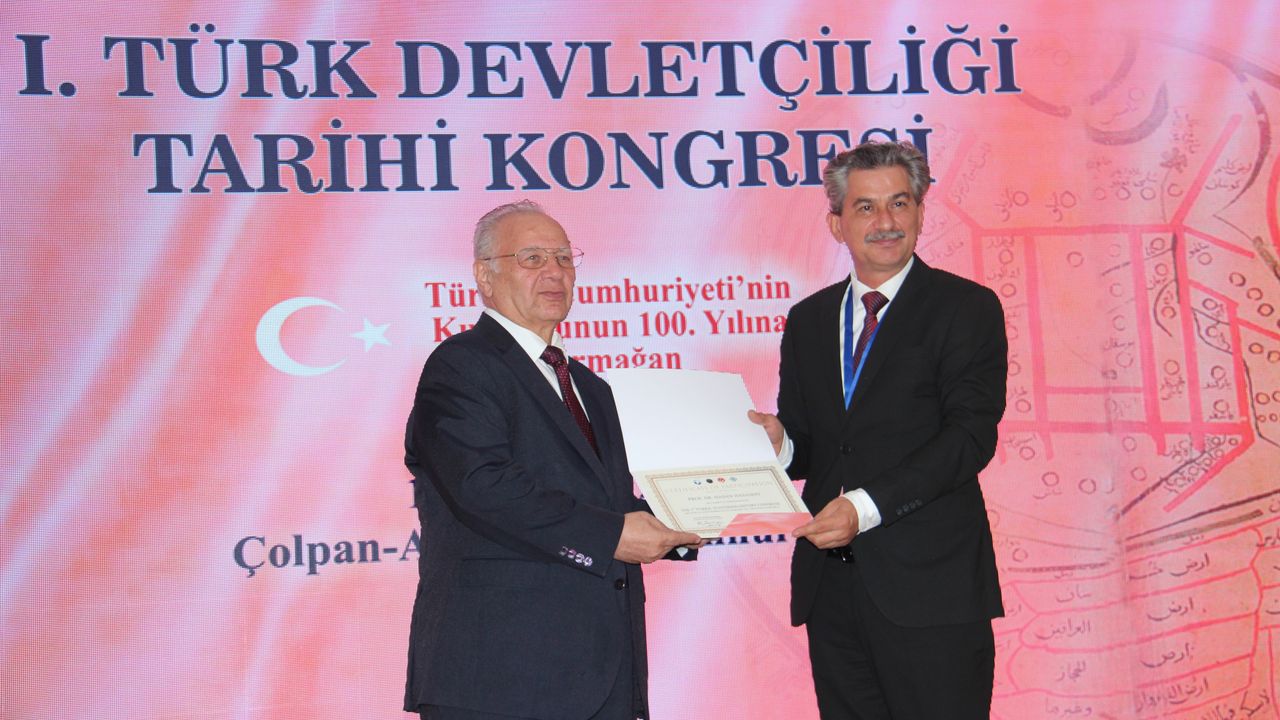 Kırgızistan'da 1. Türk Devletçiliği Tarihi Kongresi sona erdi