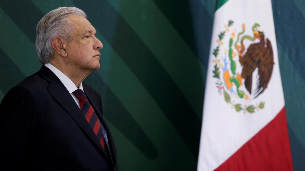 Meksika Devlet Başkanı Obrador, bağımsızlık günü yürüyüşüne Rus askerlerinin katılmasını savundu