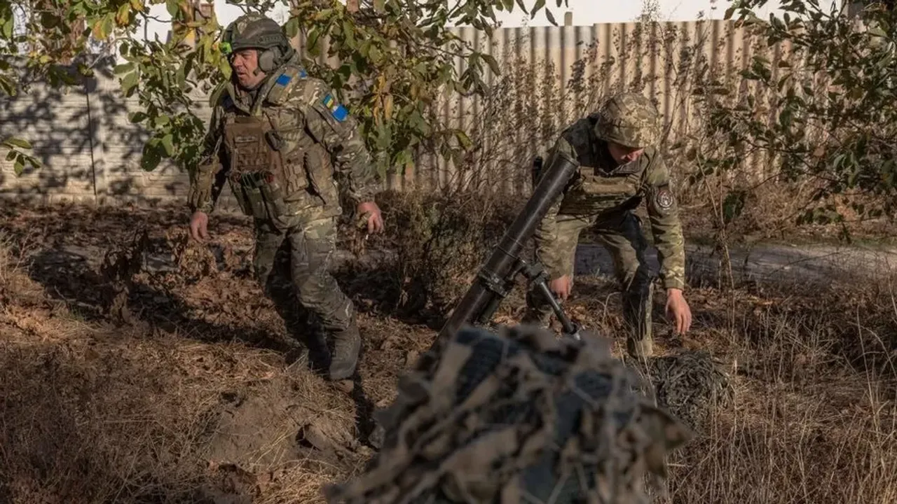 Ukrayna Savaşı: Ordu, Dinyeper Nehri'nin güney kıyısında bir köprübaşı iddiasında bulunuyor