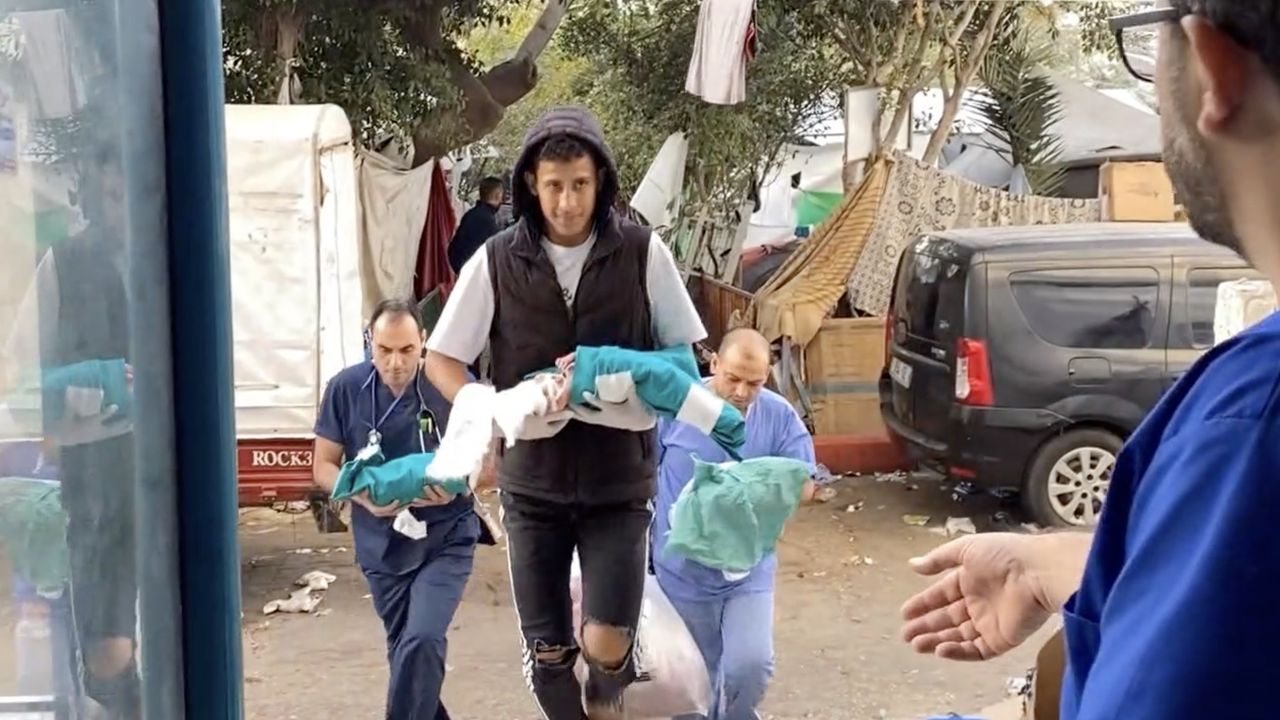 Gazze'deki hükümet: İsrail güçleri Şifa Hastanesi'ne saldırarak bir kez daha iğrenç bir suç işledi