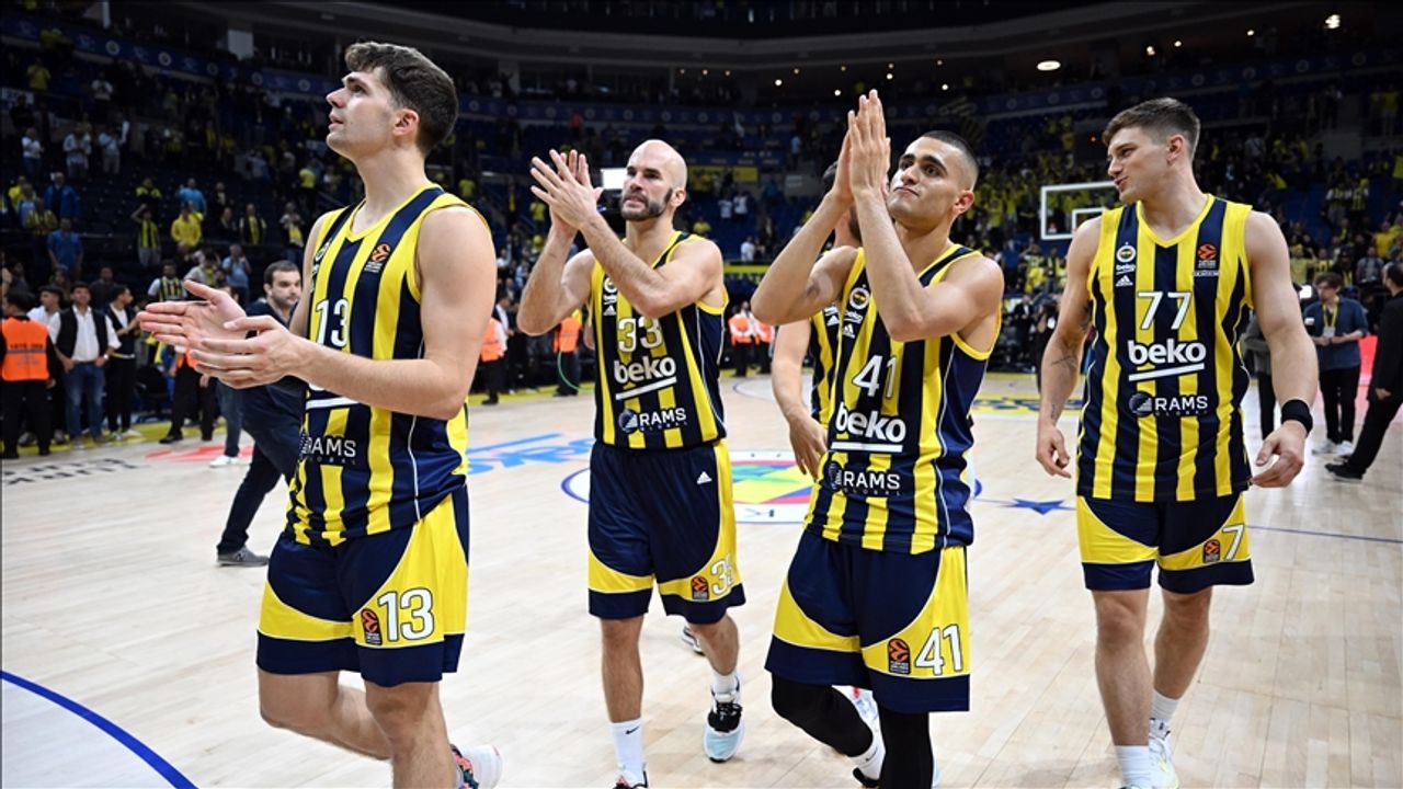 Fenerbahçe Beko, yarın Kızılyıldız'la deplasmanda karşılaşacak