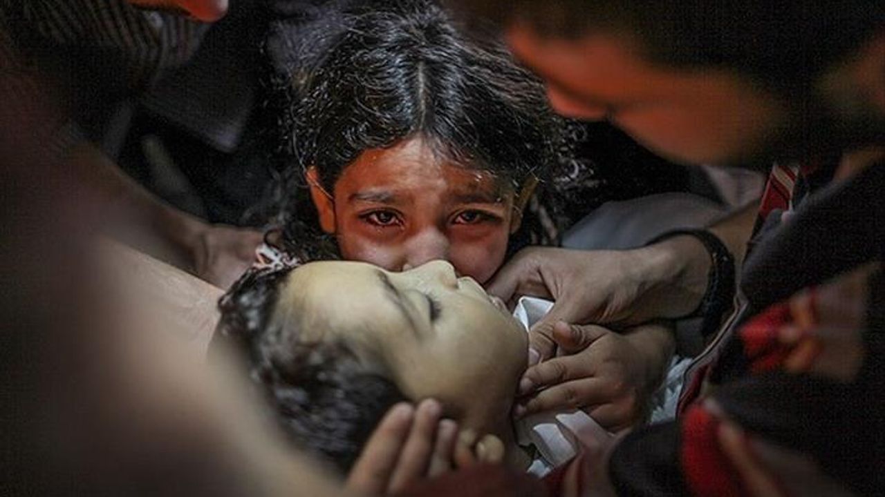 UNICEF: Gazze'de yaklaşık 800 bin çocuk yerinden edilmiş durumda
