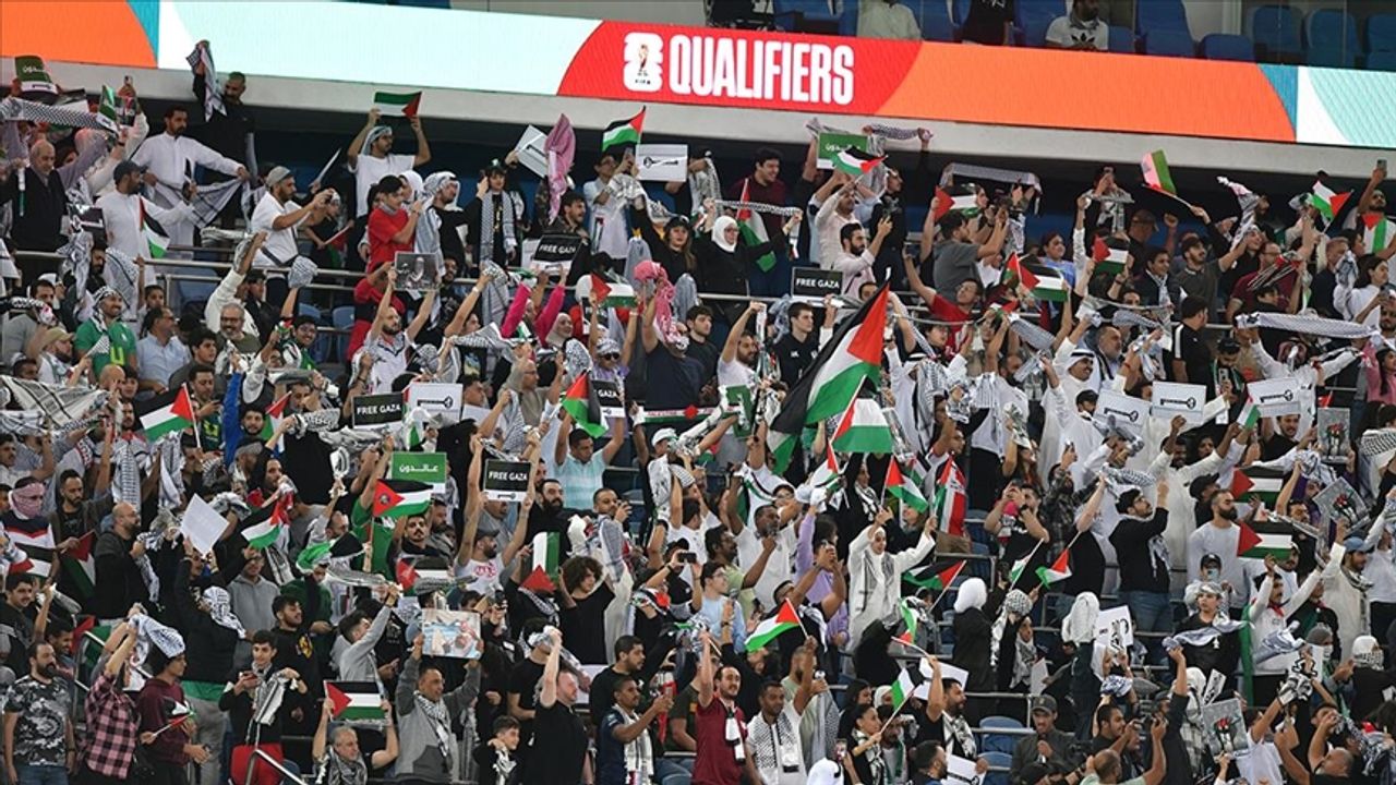 Filistin-Avustralya maçına, destek mesajları damga vurdu