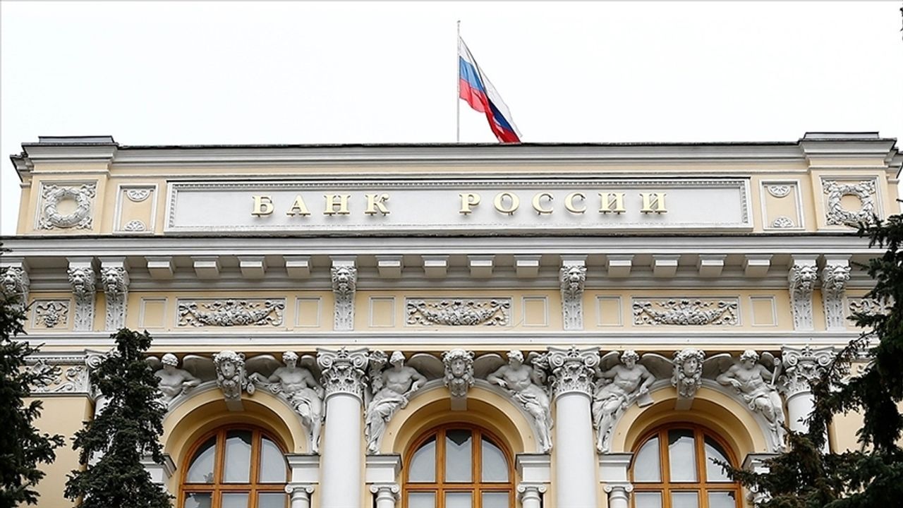 Rusya Merkez Bankası politika faizini yüzde 16’ya yükseltti