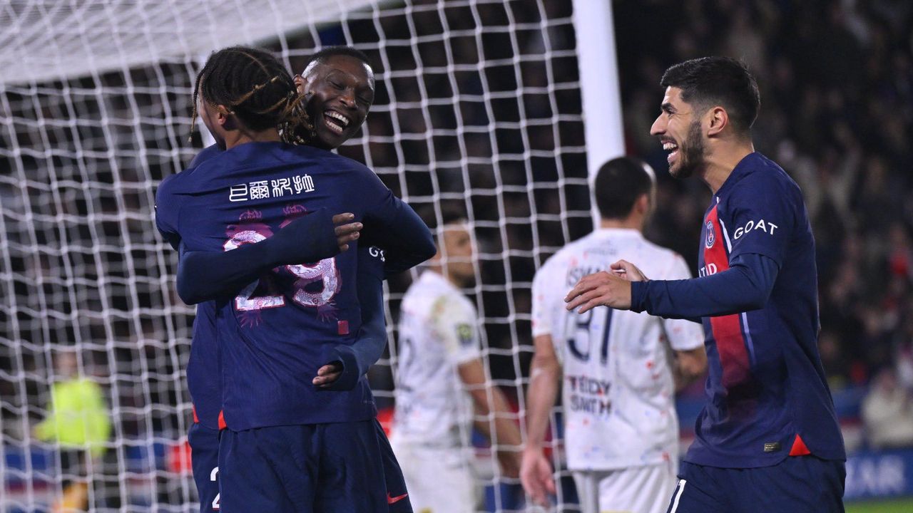 PSG, Lille karşısında geriye düştüğü maçı 3-1 kazandı