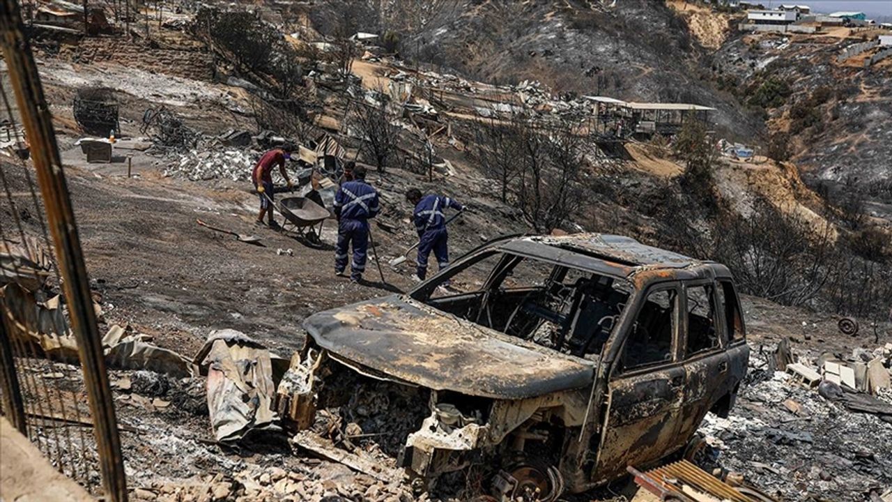 Şili'de devam eden orman yangınlarında hayatını kaybedenlerin sayısı 112'ye yükseldi