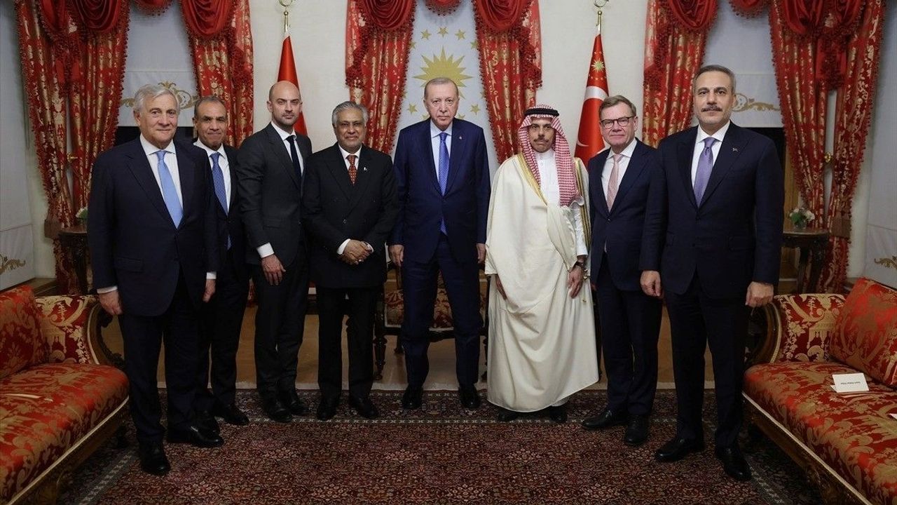 Cumhurbaşkanı Erdoğan, 7 ülkenin dışişleri bakanını kabul etti