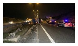 Beykoz'da TIR devrildi; şoförü öldü