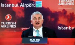 Ekşi: Uçak içinde maske zorunluluğun kaldırılmasından memnuniyet duyarız