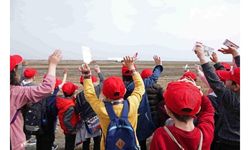 THY'den köy çocuklarına "23 Nisan" sürprizi