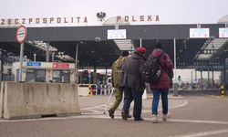 Ukrayna'dan 2.9 milyon mülteci, Polonya’ya giriş yaptı