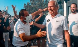 Altay'da Aka gitti, Björkander kaldı