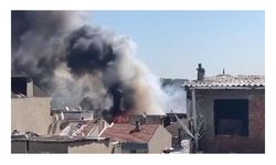 Bağcılar'da çatı yangını