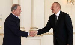 Bakan Akar ve beraberindeki TSK komuta kademesi Aliyev ile görüştü