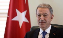 Bakan Akar: Pençe-Kilit Operasyonu ile terör yuvaları imha ediliyor