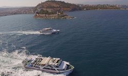 Komşu Yunan adalarına feribot seferleri tam kapasite