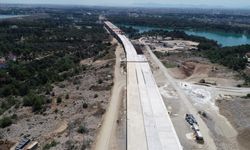 Adana'da 15 Temmuz Şehitler Köprüsü, trafiği yüzde 80 rahatlatacak