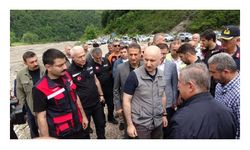 Bakan Karaismailoğlu: Binlerce iş makinesiyle vatandaşımızın yanındayız