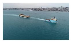 "Castoro 10" İstanbul Boğazı'ndan geçiyor