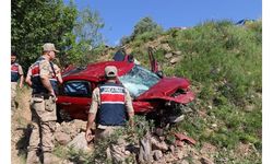 Erzurum'da otomobil devrildi: 2 ölü, 3 yaralı