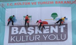 Uçan Ressamlar Başkentliler’i Büyüledi