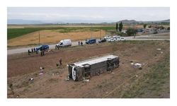 Kayseri’de yolcu otobüsü devrildi: 30 yaralı