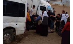 Sürücüsünün 'Dur' ihtarına uymadığı minibüsün lastiklerine ateş açıldı: 1 ölü, 12 yaralı
