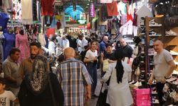 9 asırlık çarşıda gurbetçi yoğunluğu