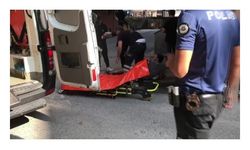 Bakırköy Adliyesi karşısındaki noter önünde bıçaklı kavga 