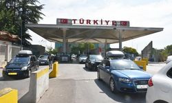 Bulgaristan ve Yunanistan'a açılan sınır kapılarında gurbetçi yoğunluğu